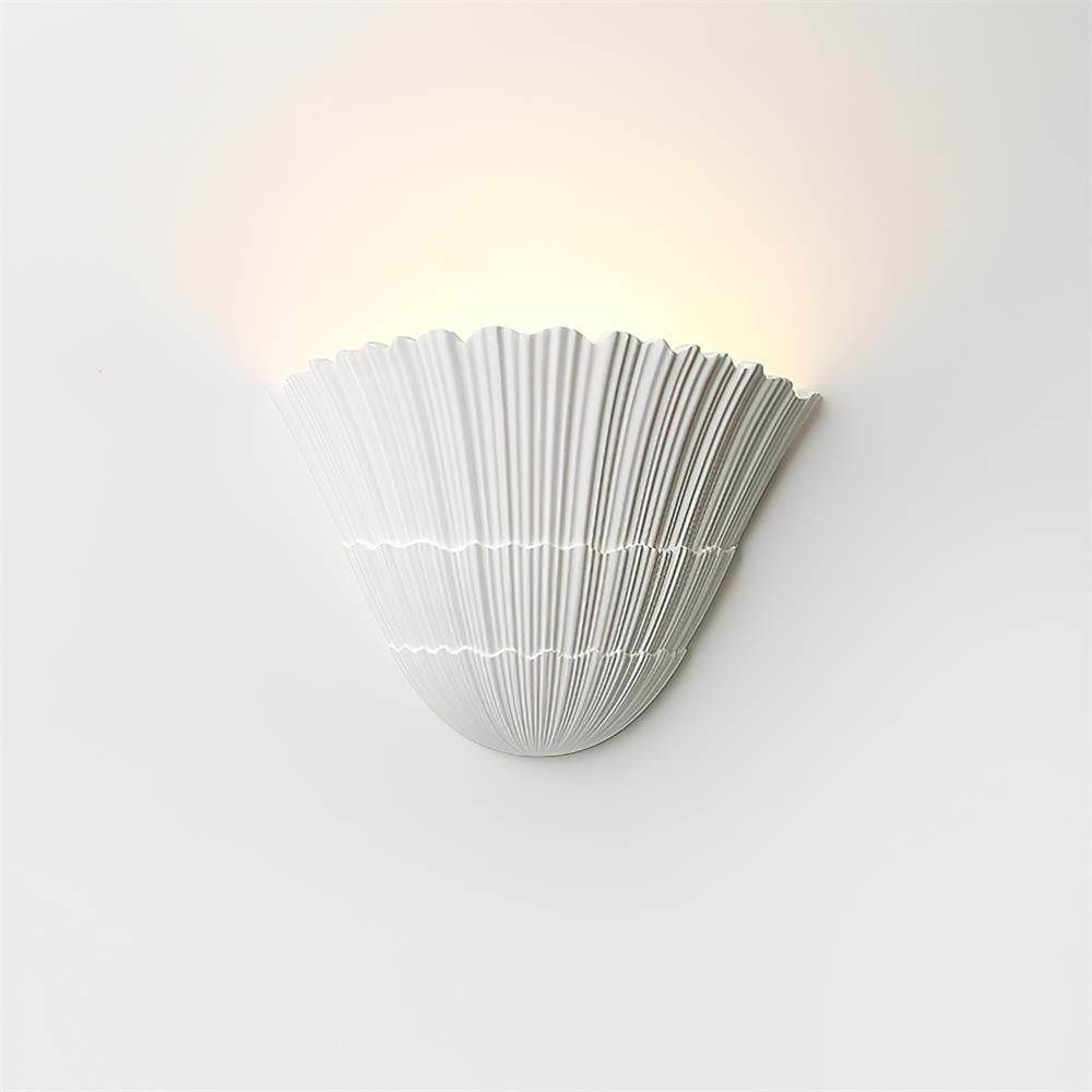 Veloraine Wall Lamp