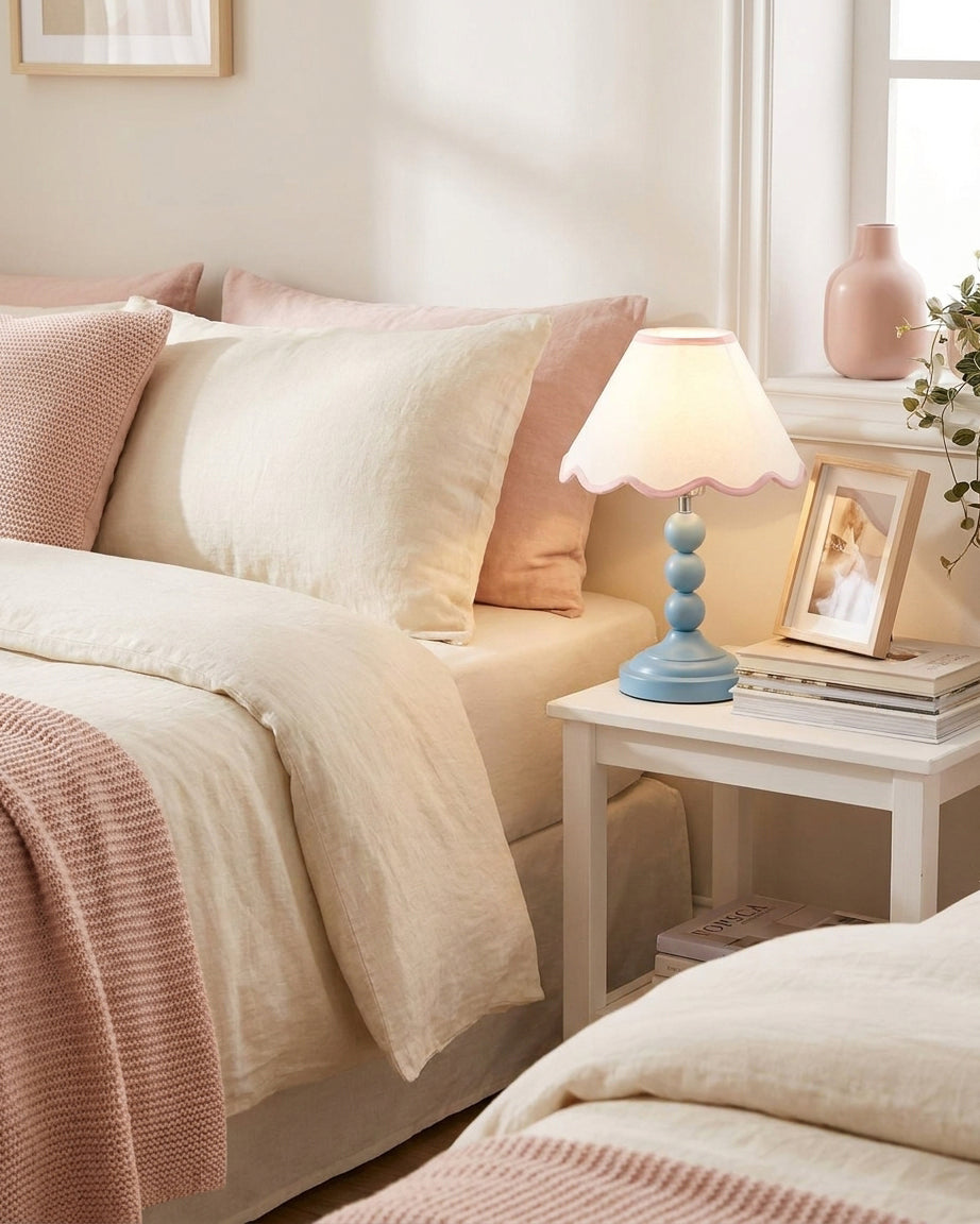 Riveliella Table Light