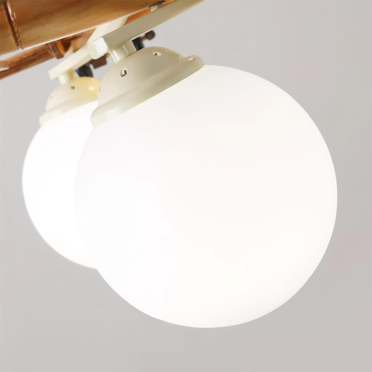 Viraareria Ceiling Light
