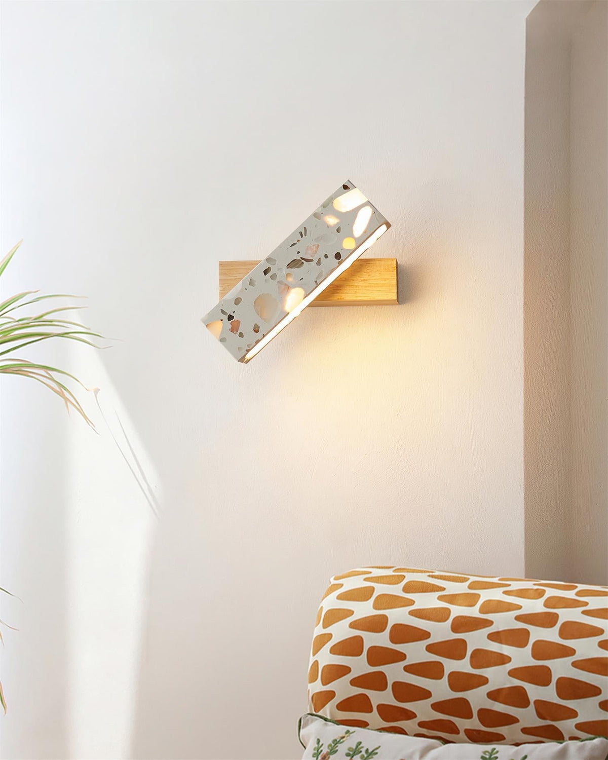 Terienaria Wall Lamp