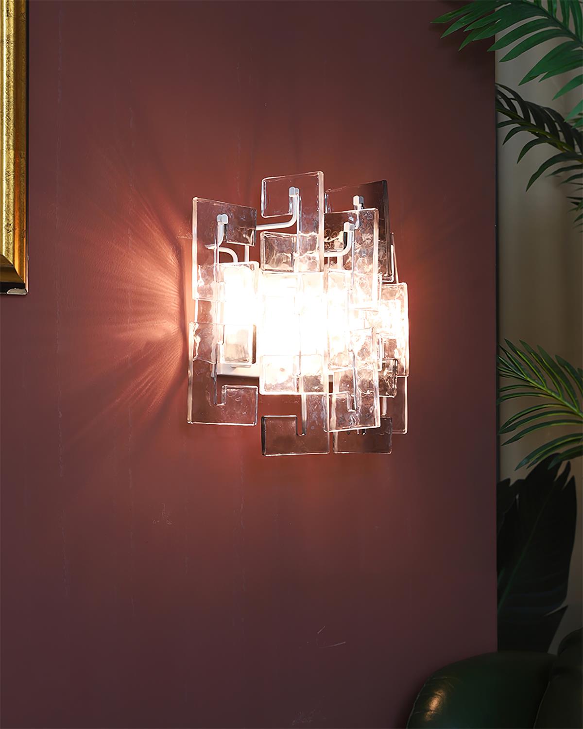 Elaaelia Wall Lamp