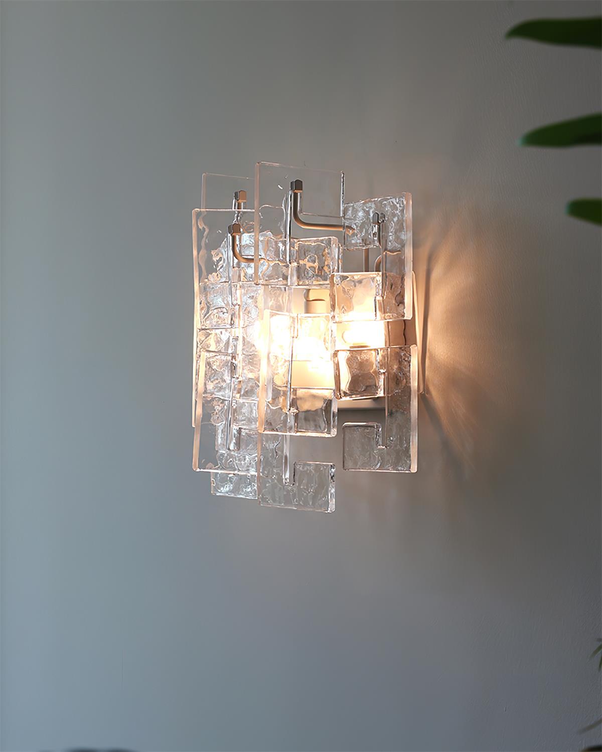 Elaaelia Wall Lamp