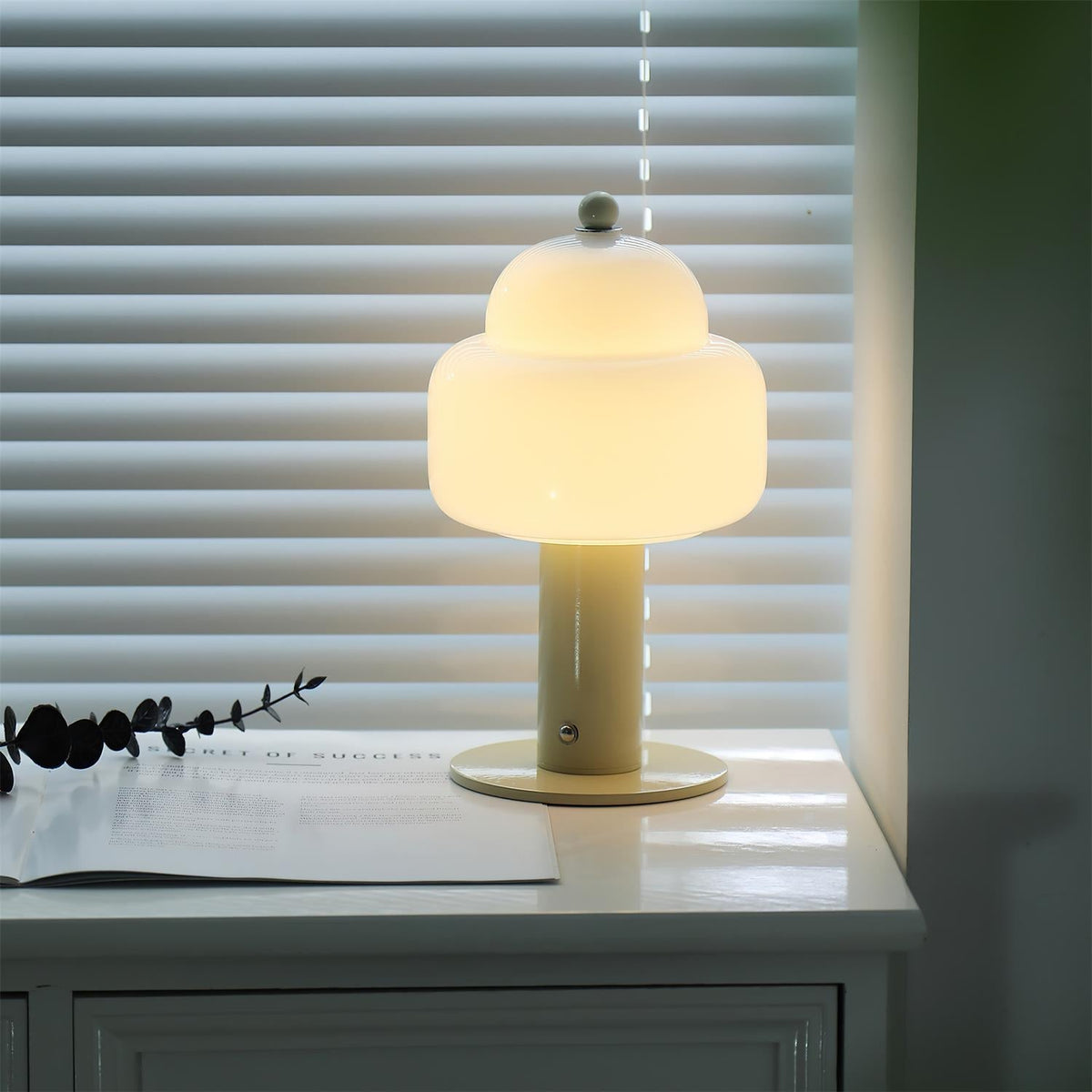 Seluiella Table Lamp