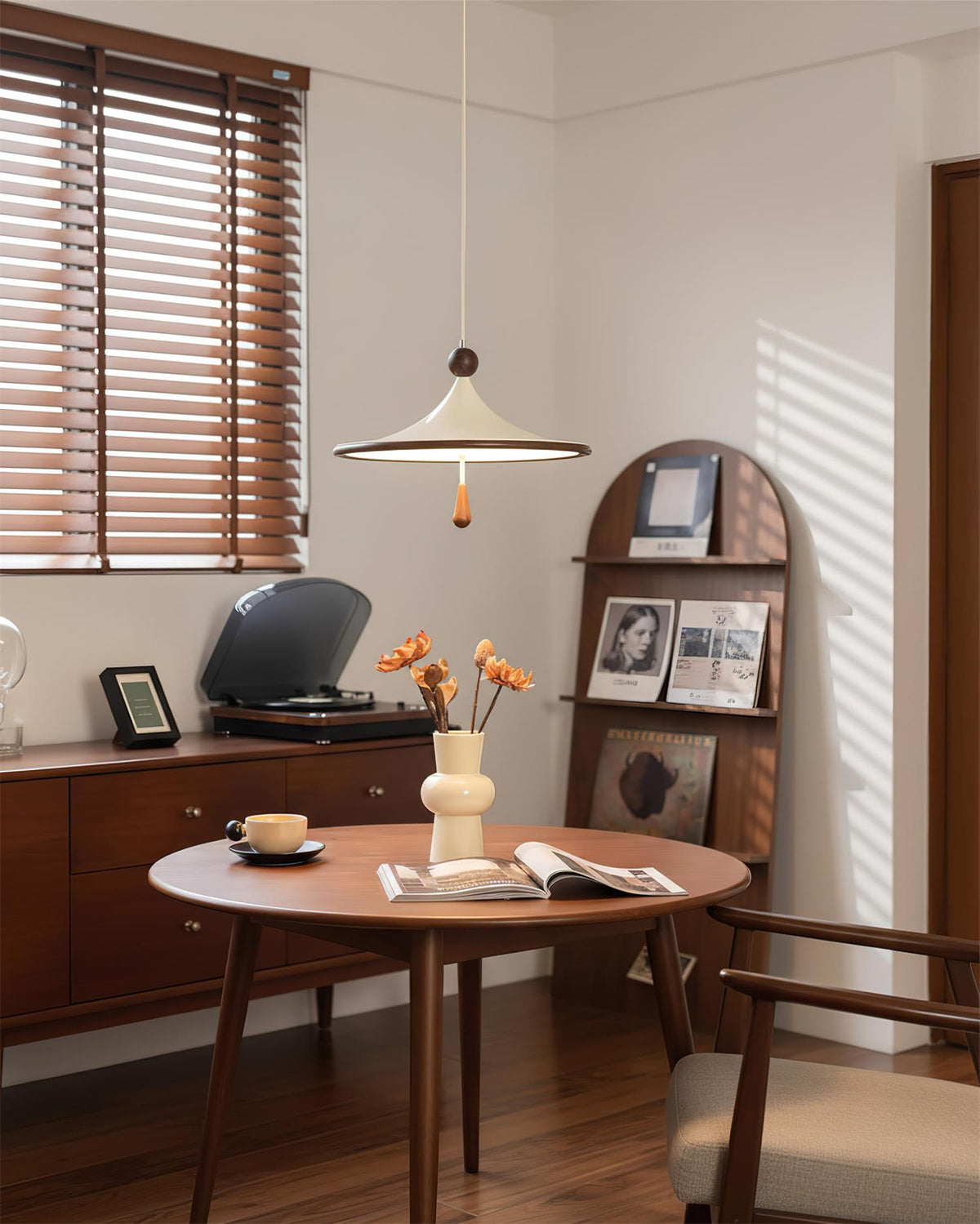 Avenenise Pendant Light