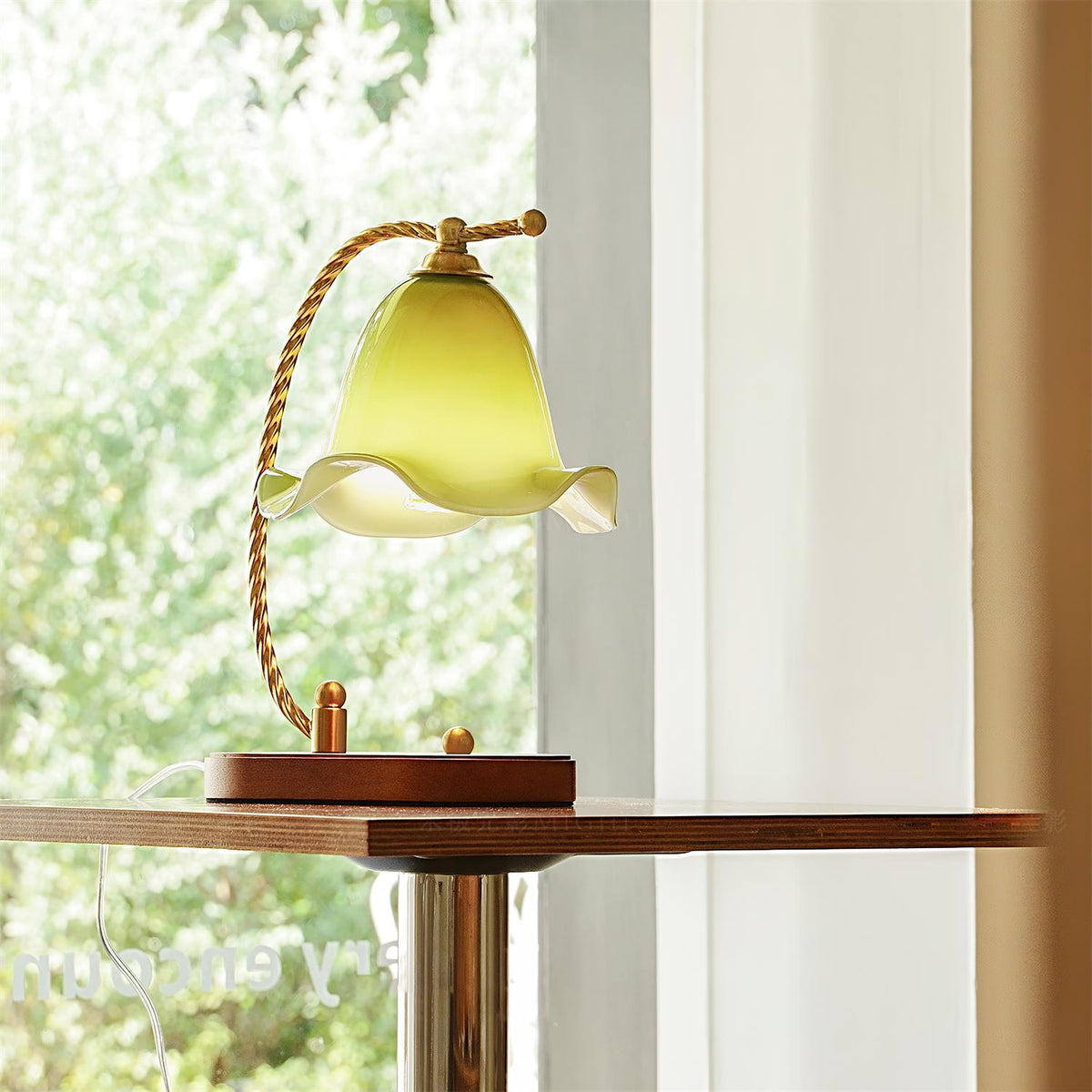 Rivinella Table Lamp
