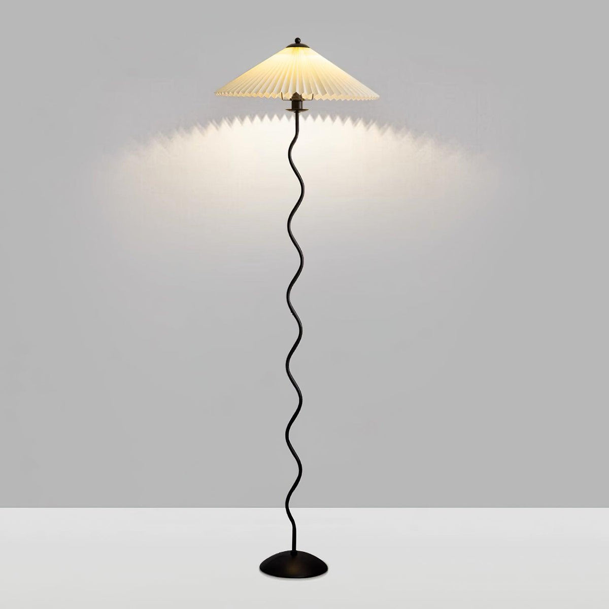 Avenaelia Floor Lamp