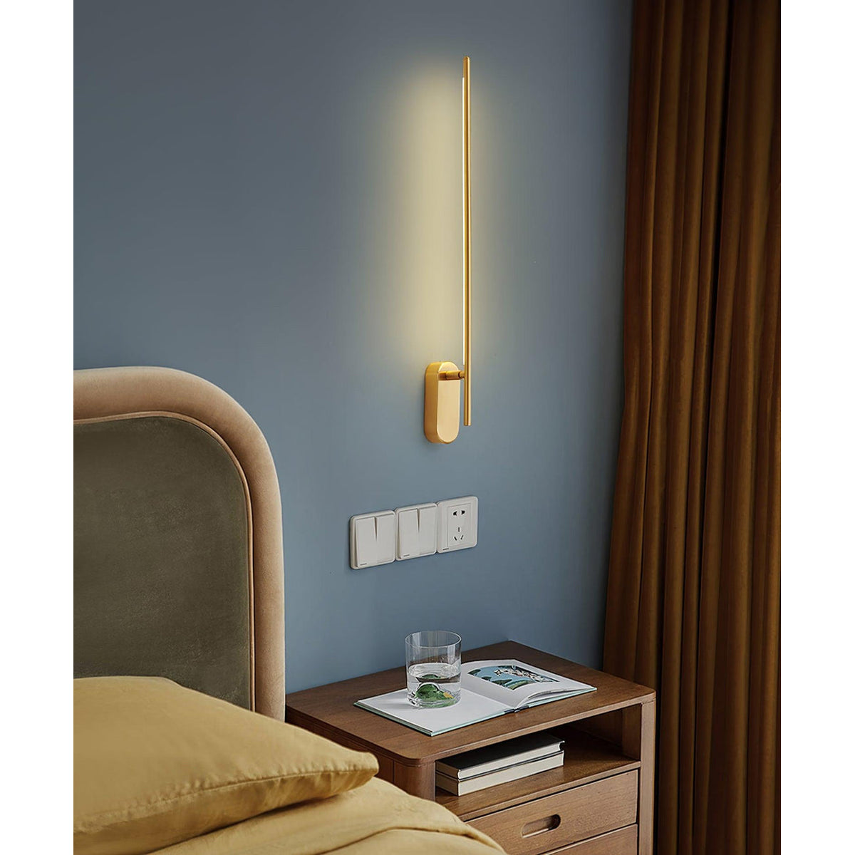 Valerise Stick Shaped Metal Sconce