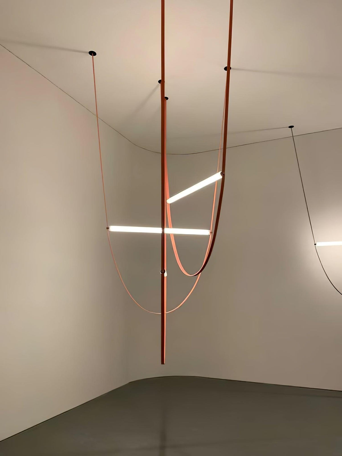 Talinor Pendant Lamp Tracer Belt