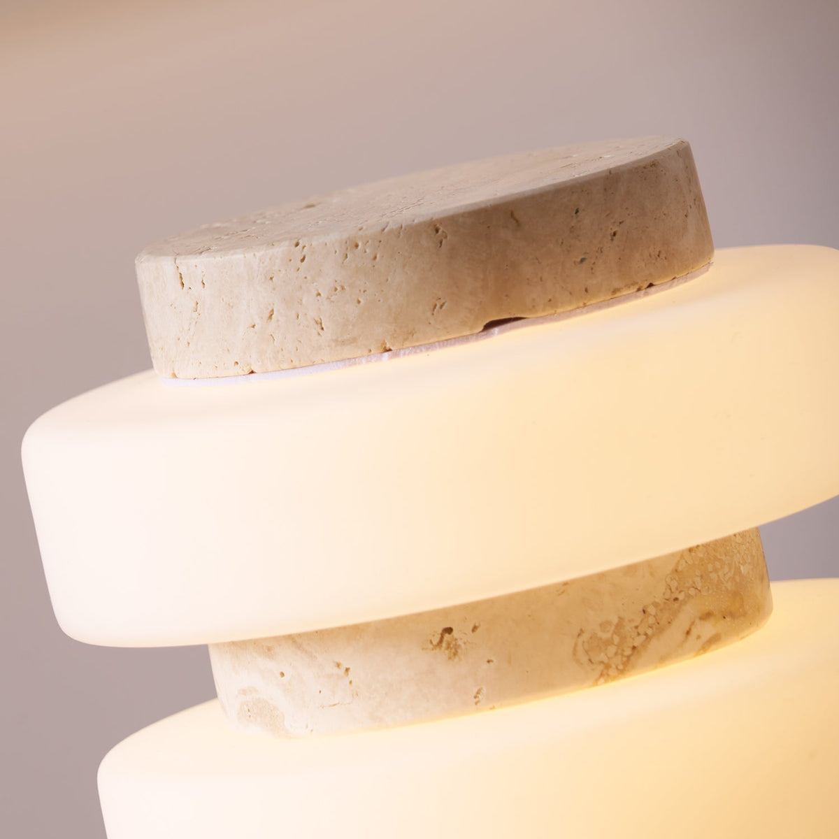 Teriiriella Table Lamp