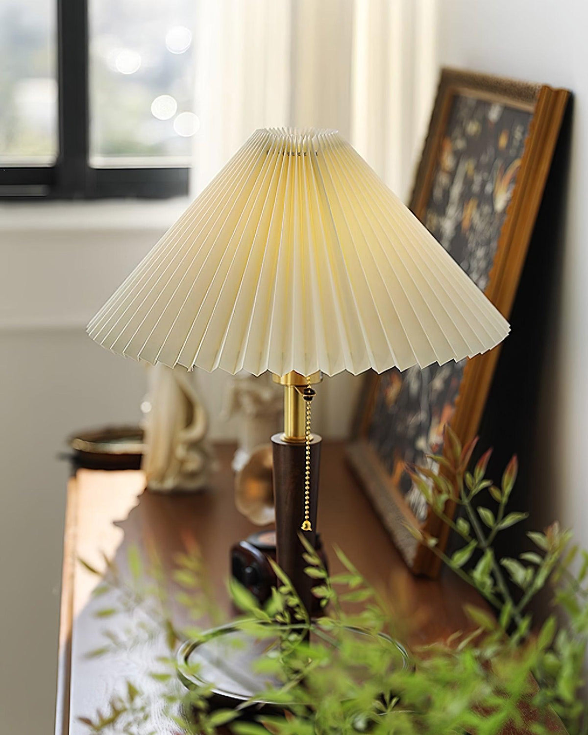 Seliriella Table Lamp