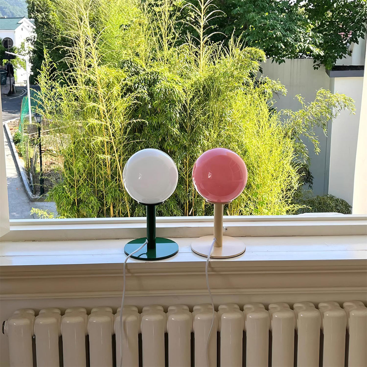 Viraoiella Table Lamp