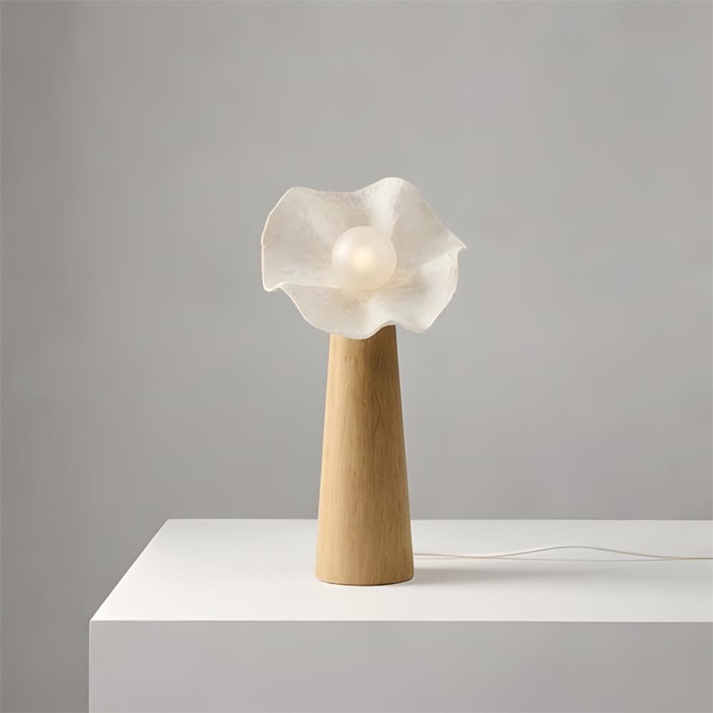 Avenania Floor Light