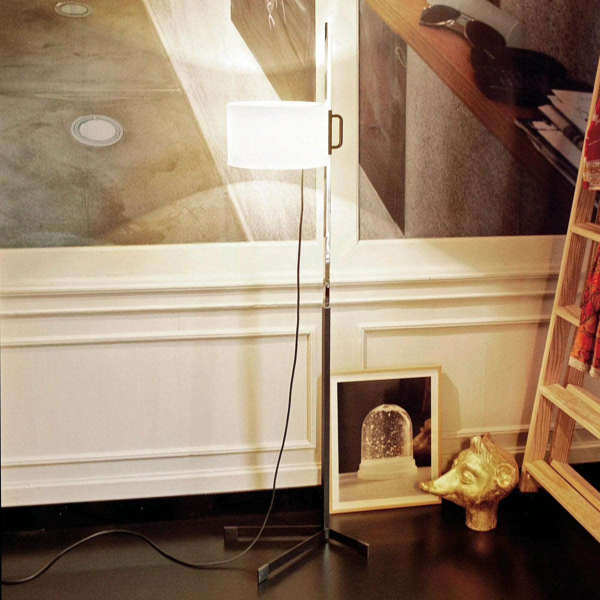 Reniselia Floor Lamp