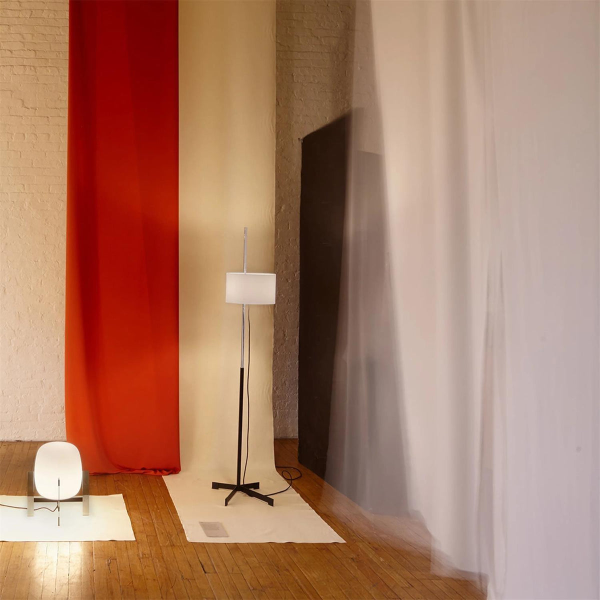 Reniselia Floor Lamp