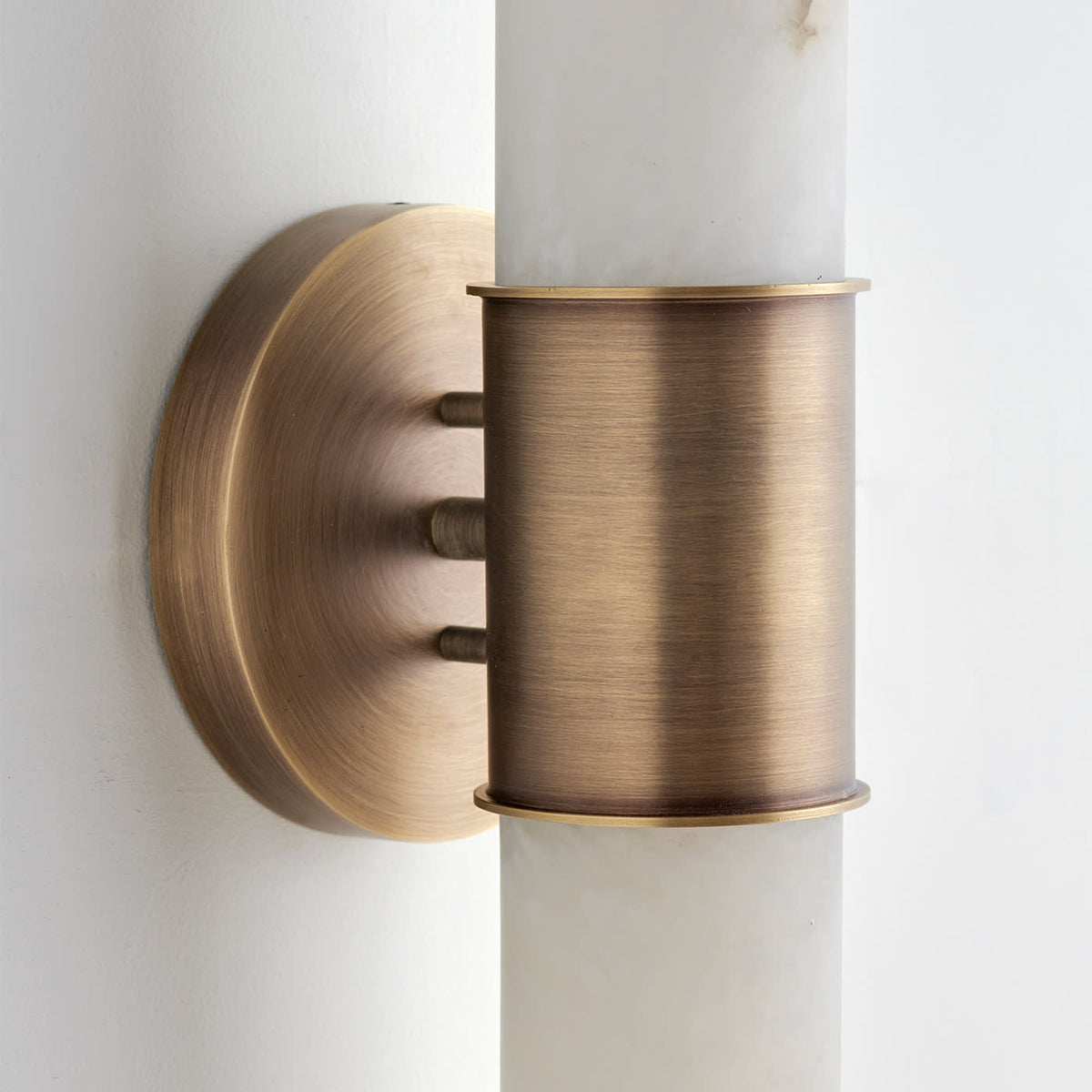 Elsolor Alabaster Wall Lamp