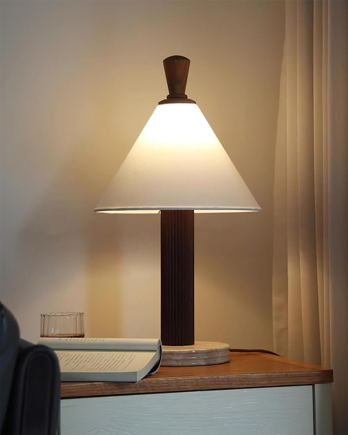 Sorereria Table Lamp