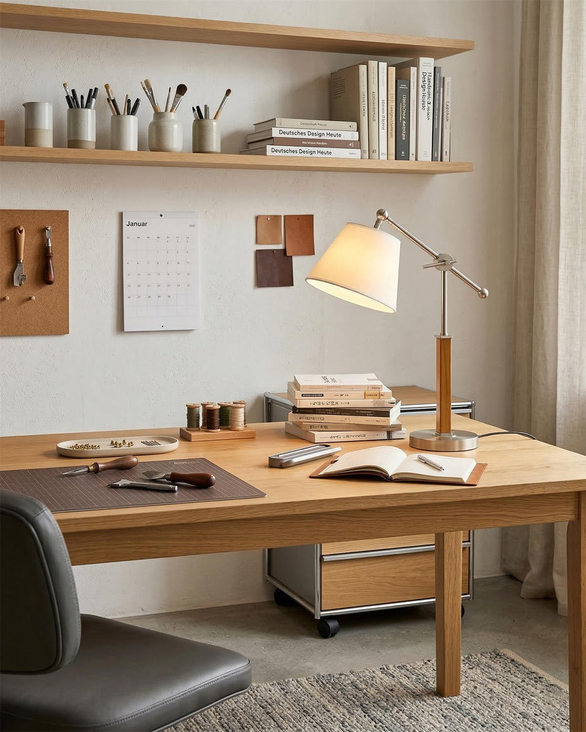 Mirelelia Table Lamp