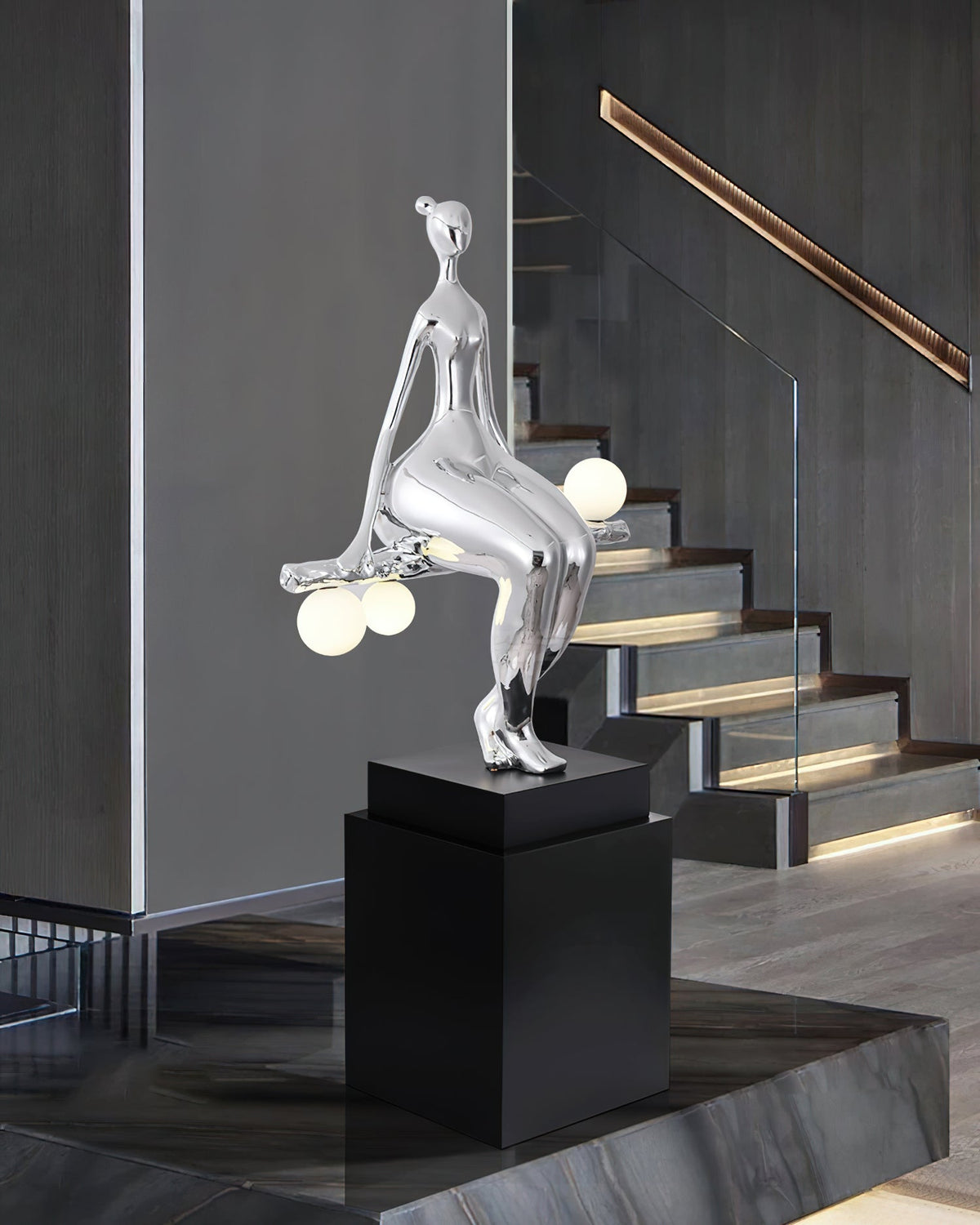 Oreleraine Floor Lamp