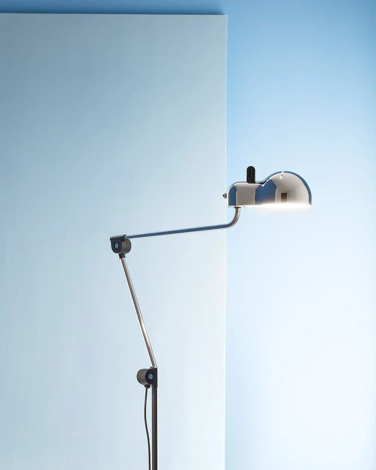 Calenelle Floor Lamp