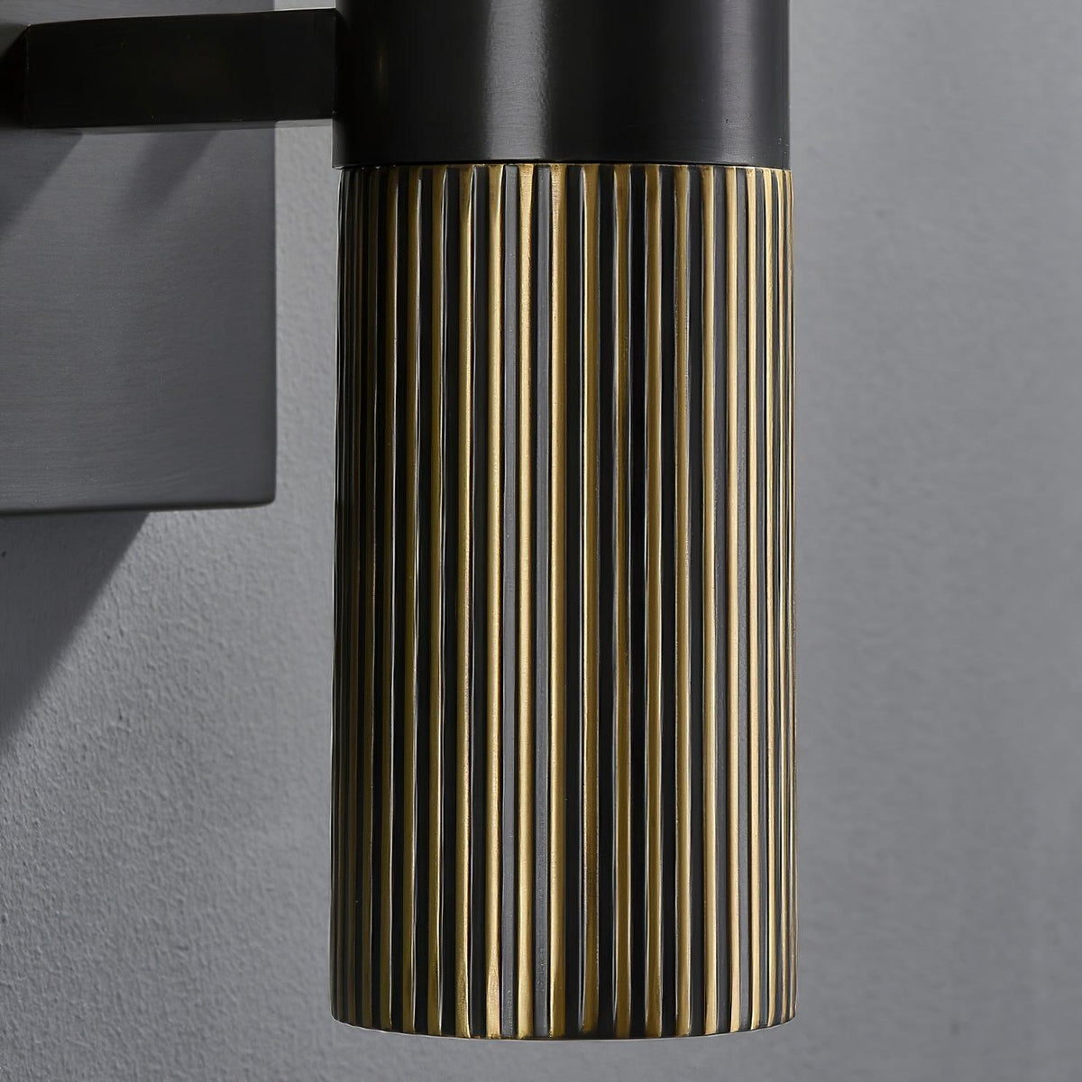 Aveninette Alabaster Wall Light