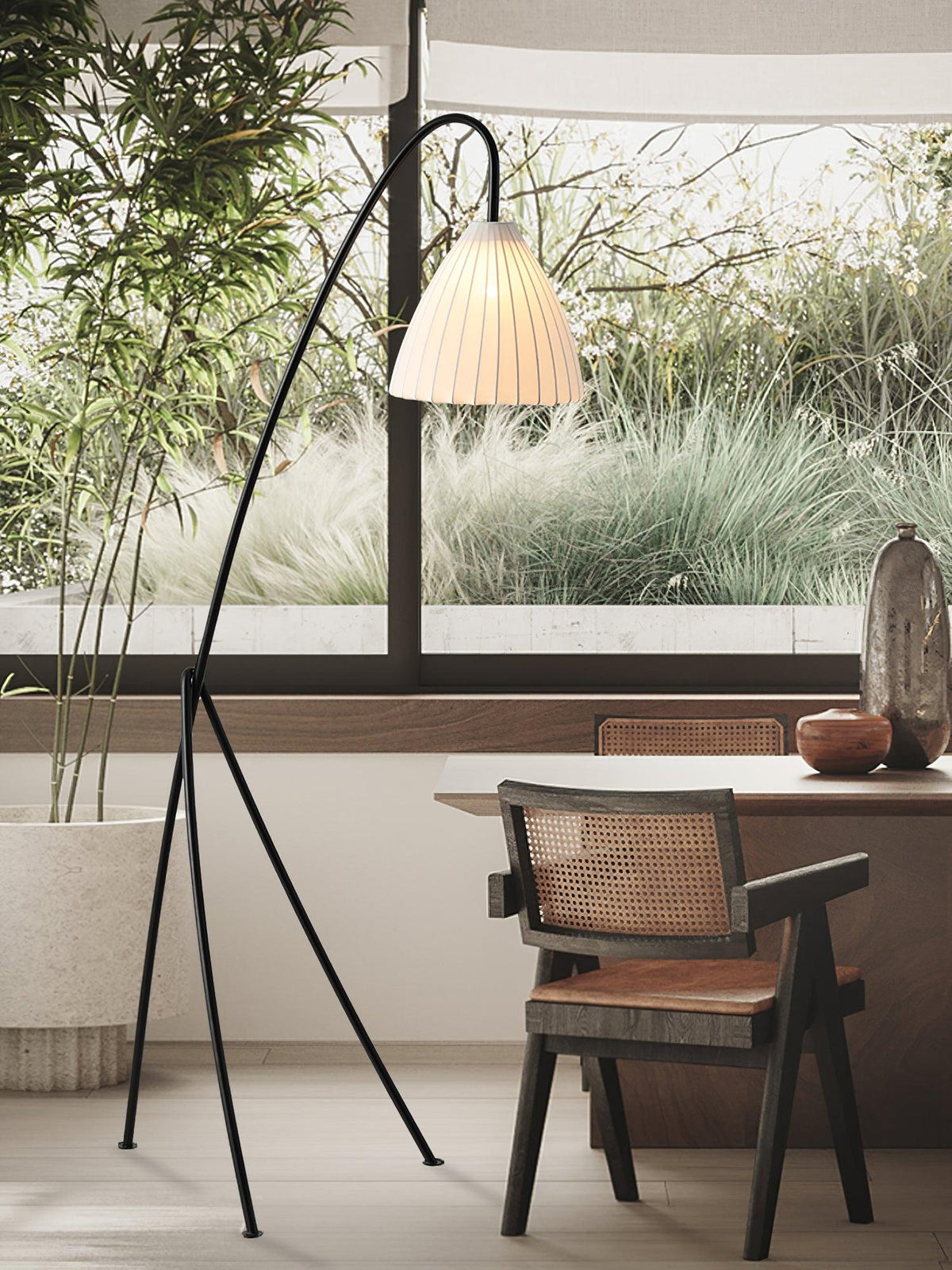 Norarette Floor Lamp