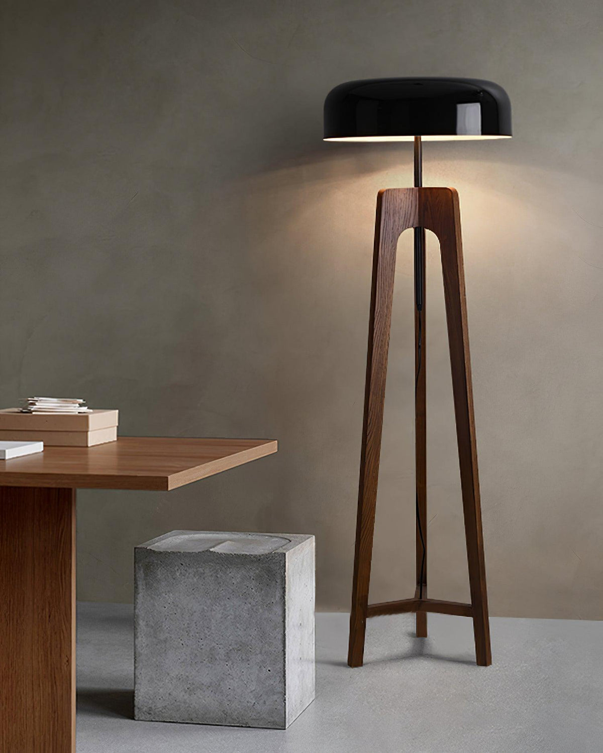 Lumaneria Floor Lamp