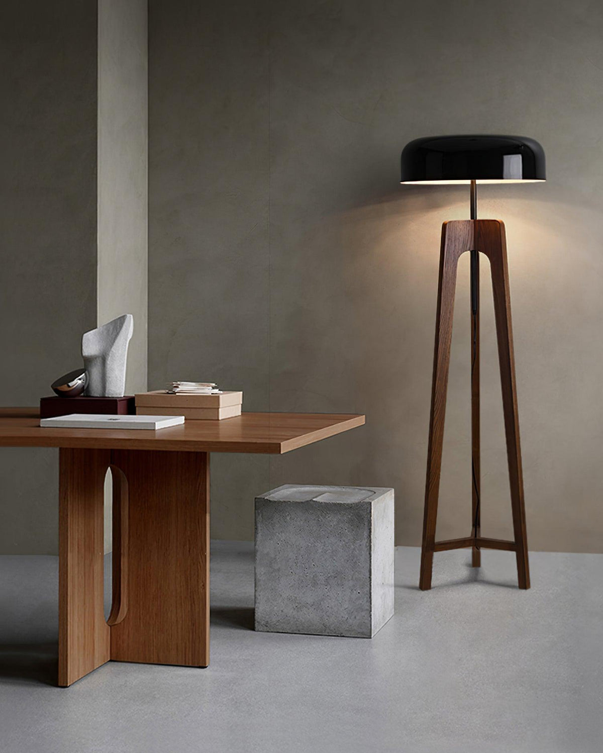 Lumaneria Floor Lamp