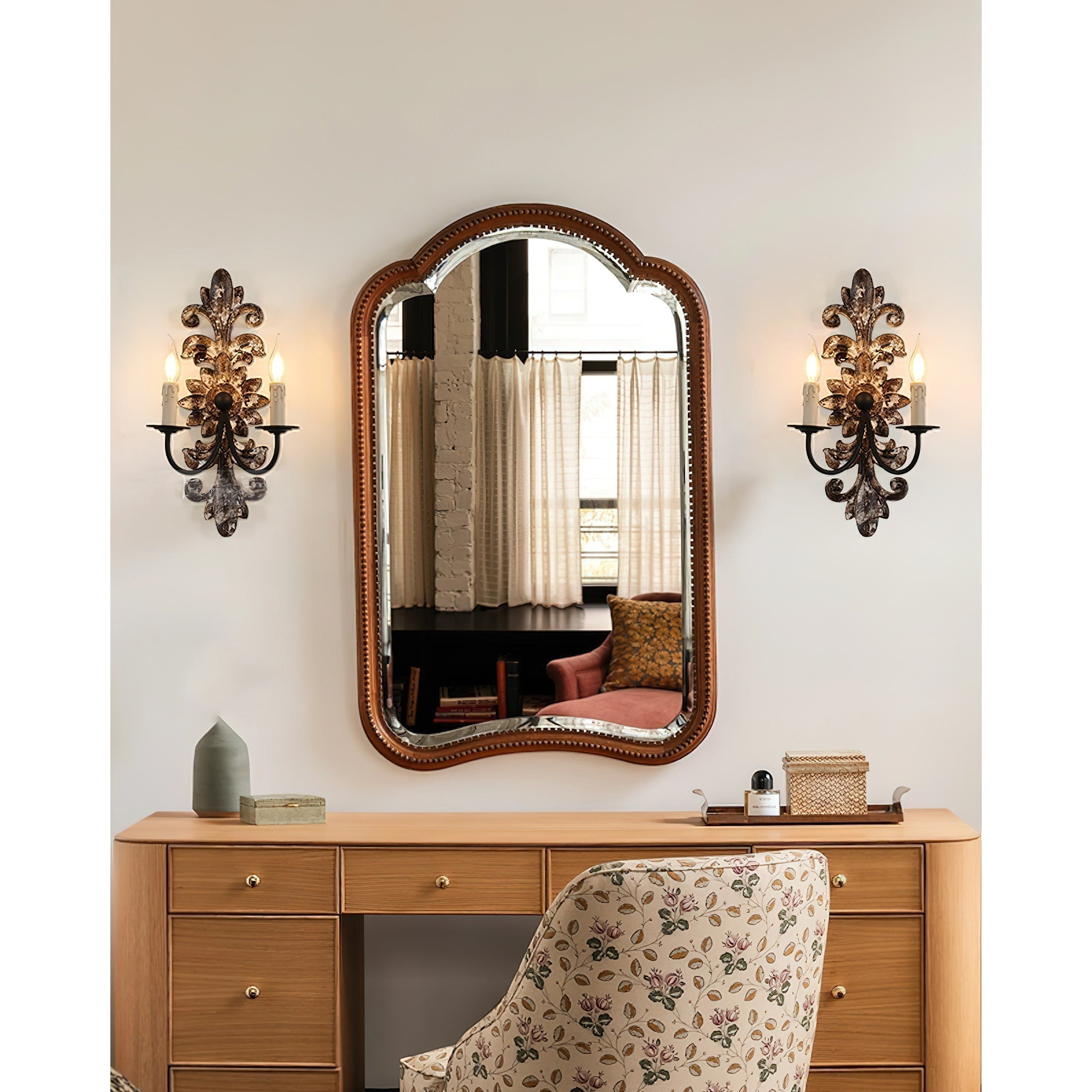 Vadora Postmodern Luxury Sconce Wall Lamp