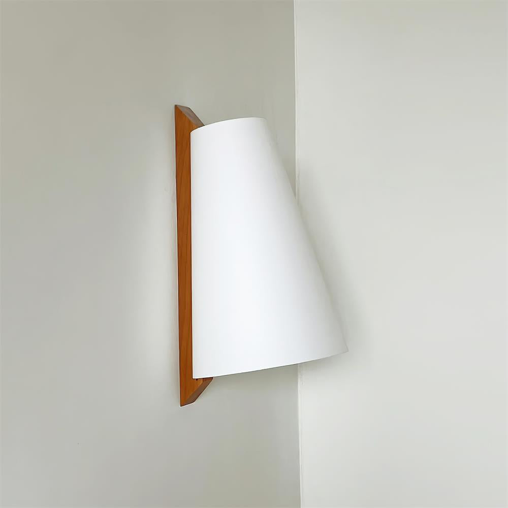 Calirette Wall Lamp