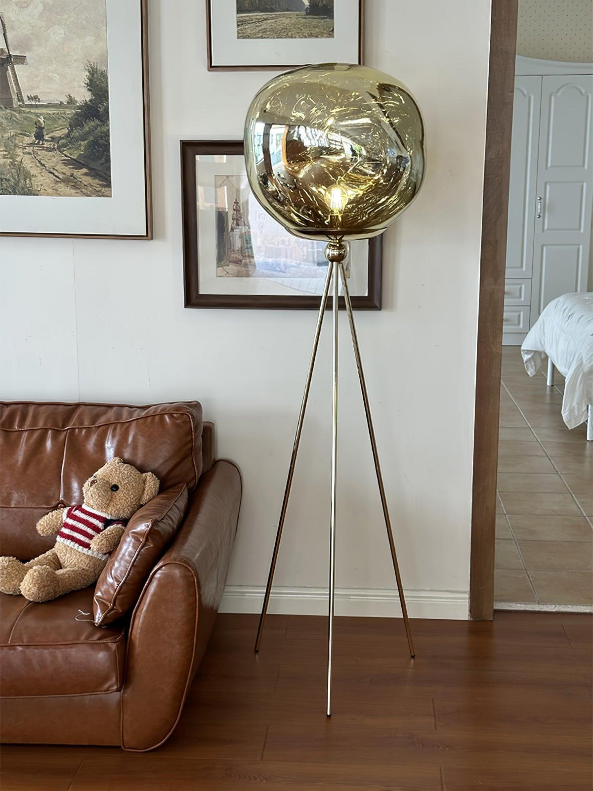 Renanira Floor Lamp