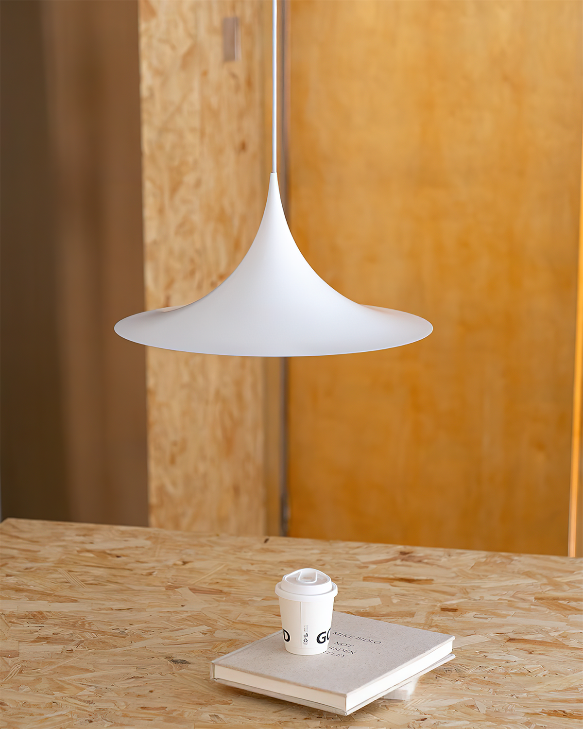 Viro Pendant Lamp Slim Neck and Wide Flare Contemporary Dining