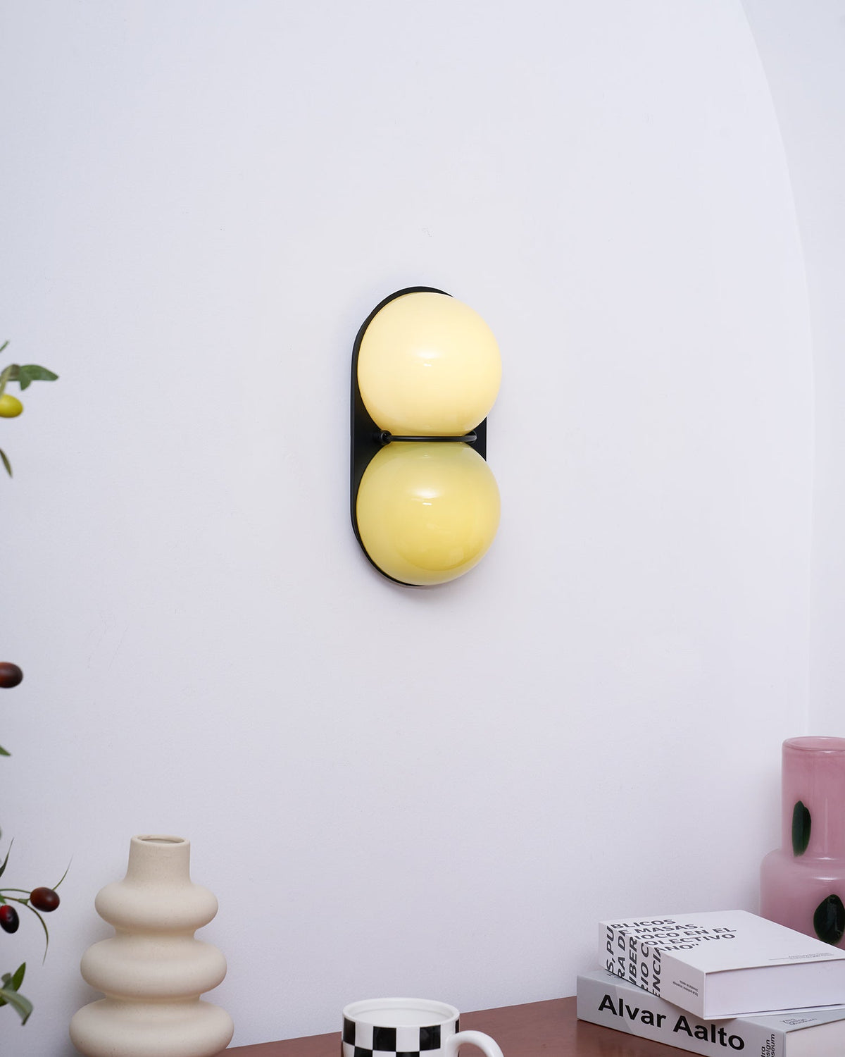 Veloira Wall Lamp
