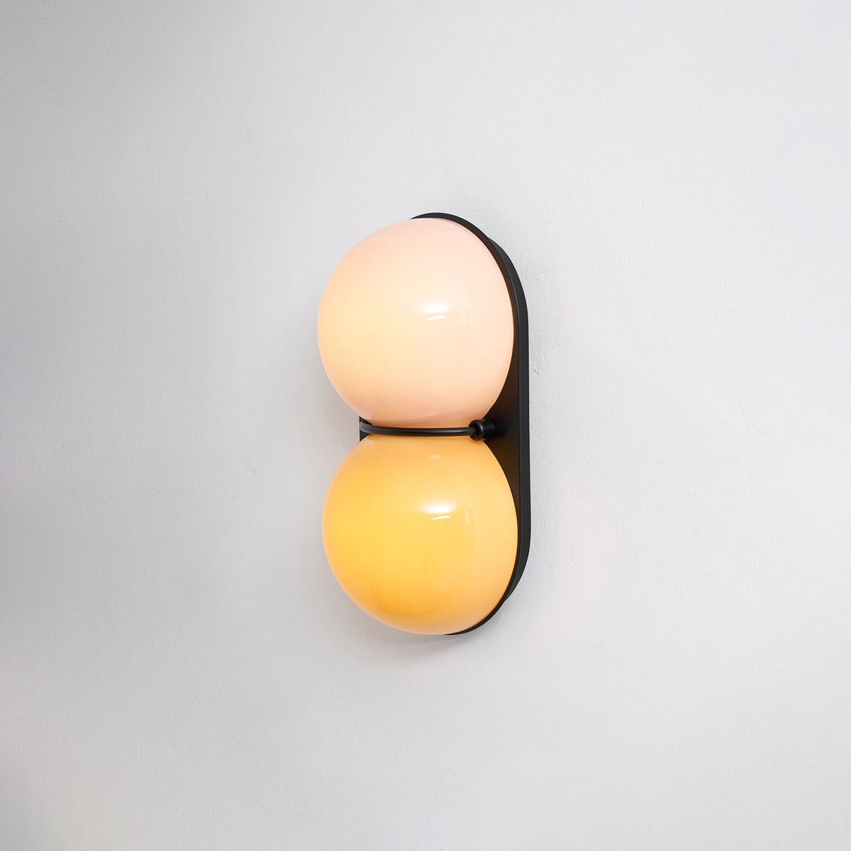 Veloira Wall Lamp