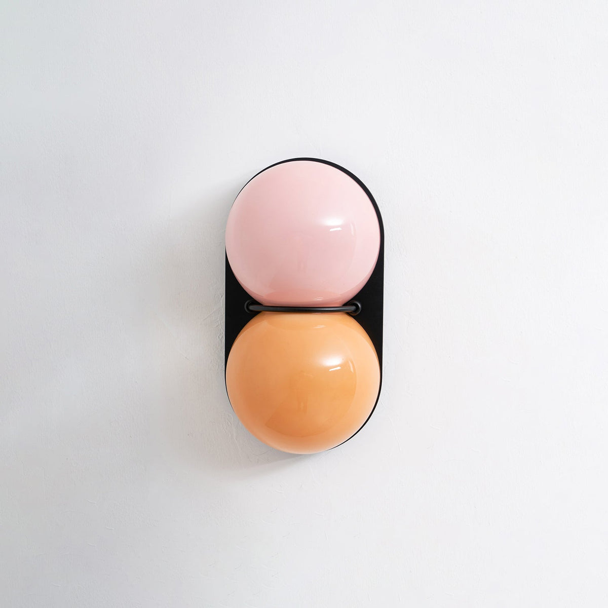 Veloira Wall Lamp
