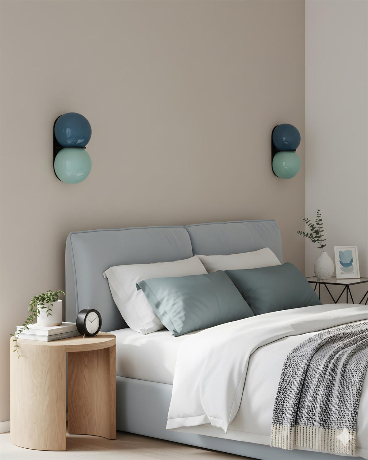 Veloira Wall Lamp