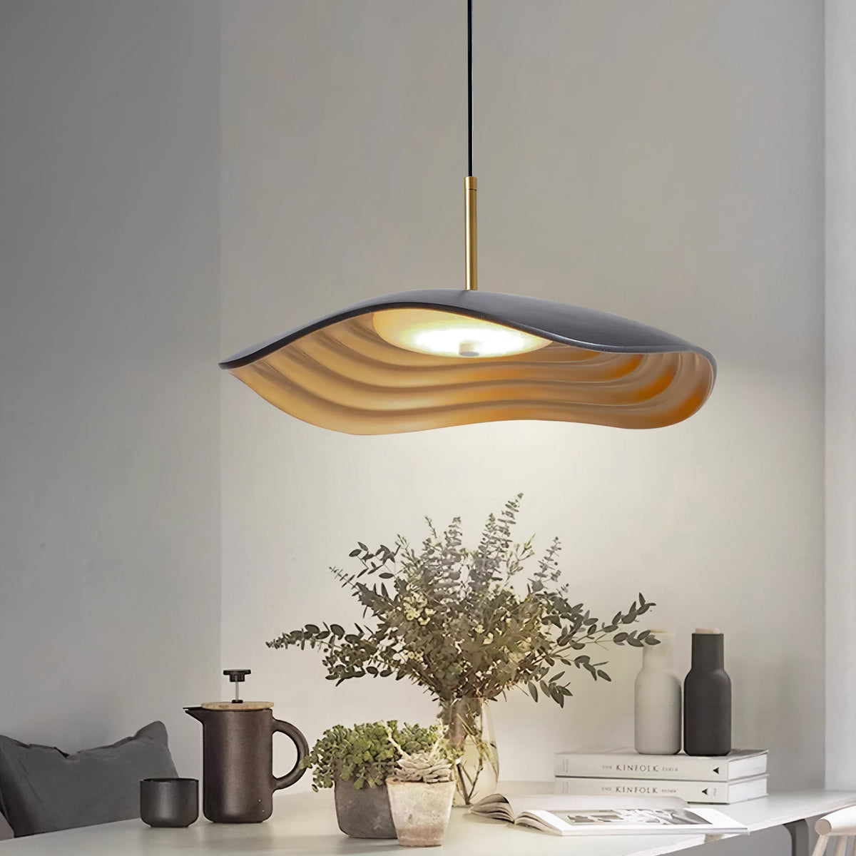 Mariva Pendant Lamp Wave Shape Gold Accent