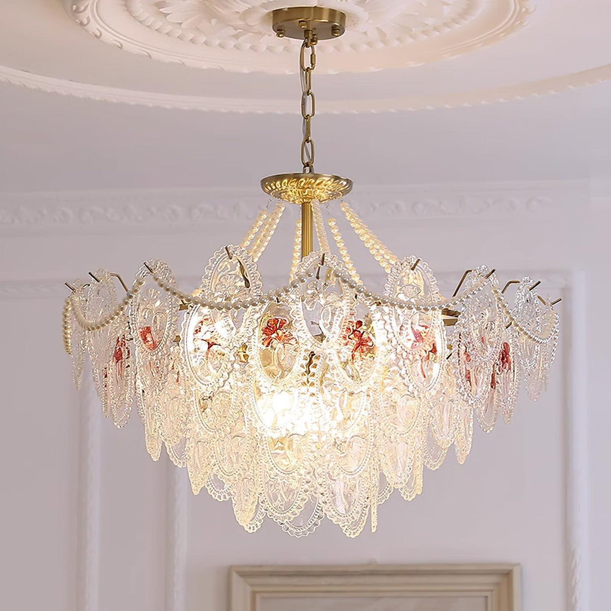 Vamader Chandelier Lustrous pearls