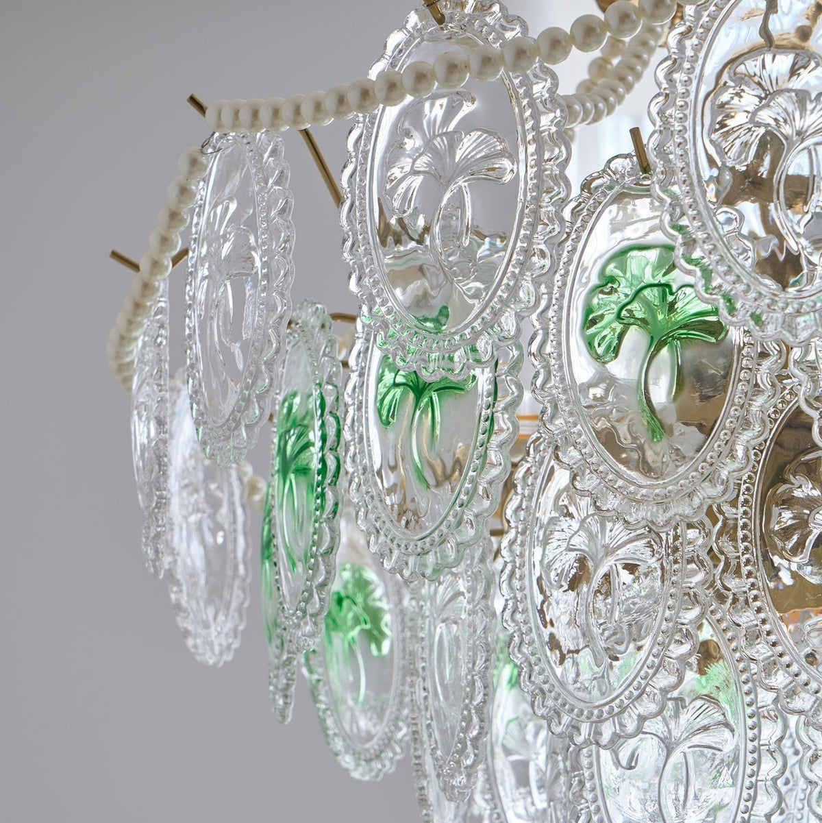 Vamader Chandelier Lustrous pearls
