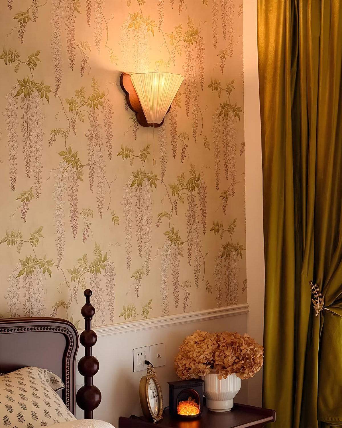 Virauelle Wall Lamp