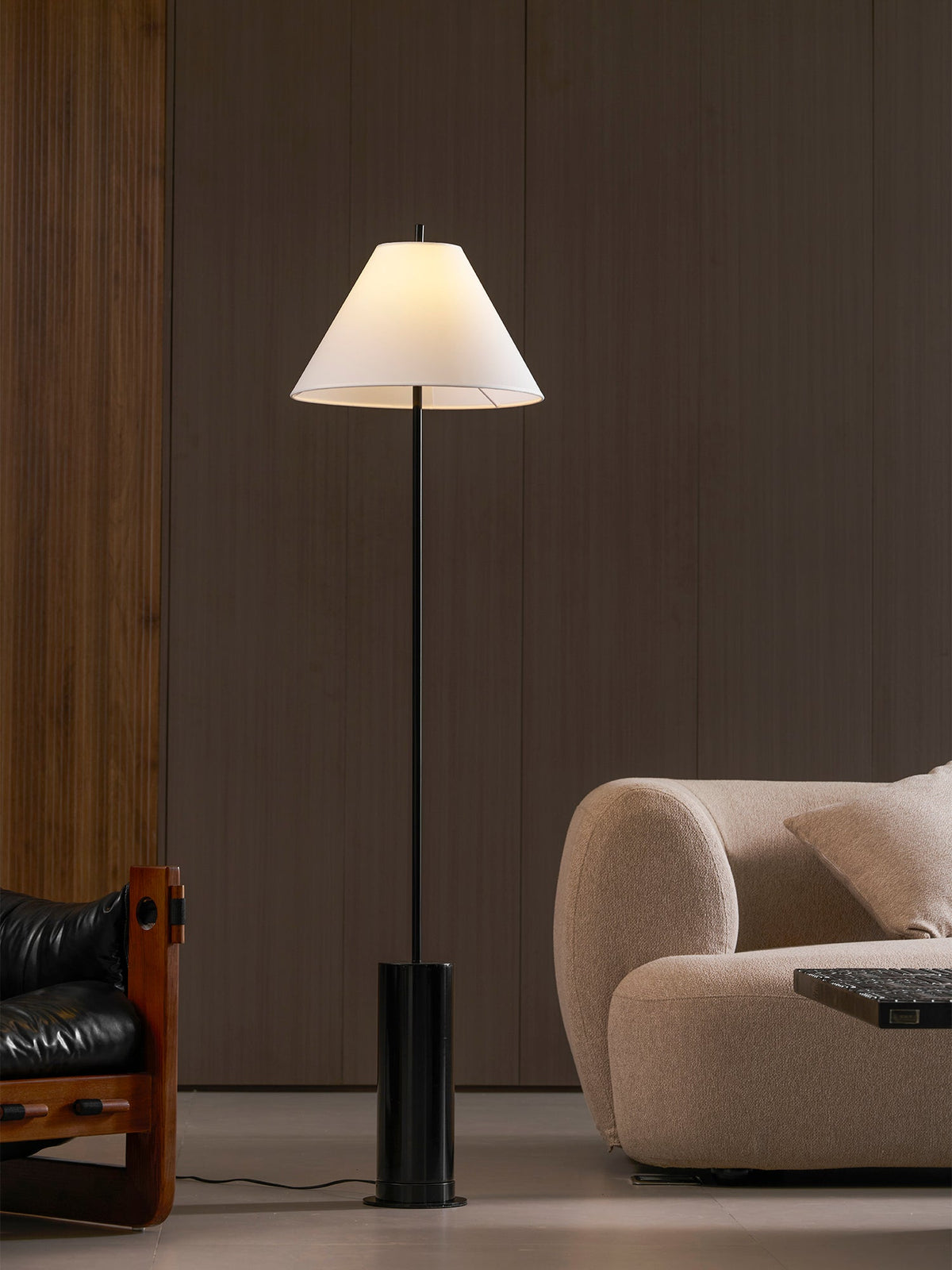 Mirareria Floor Lamp
