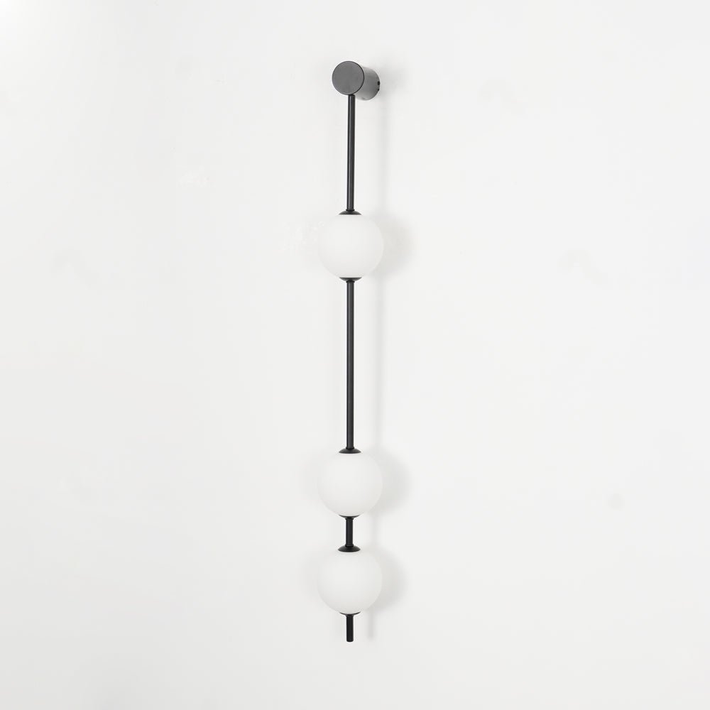 Bugogek Vertical Balls Wall Lamp
