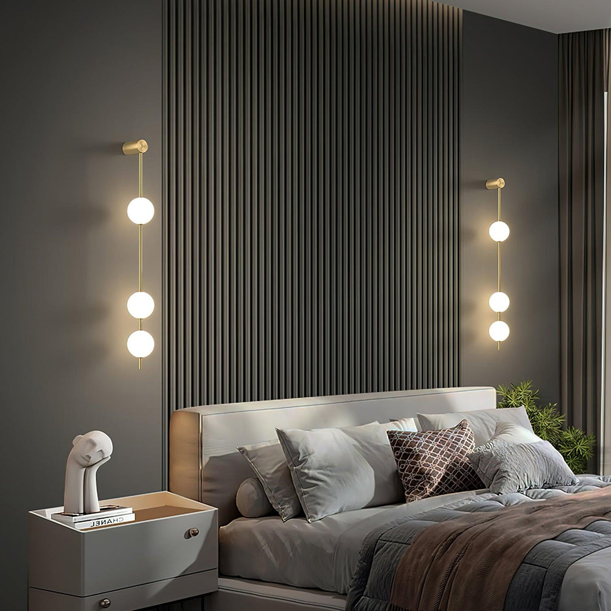 Soloiella Wall Lamp Vertical Balls Brass