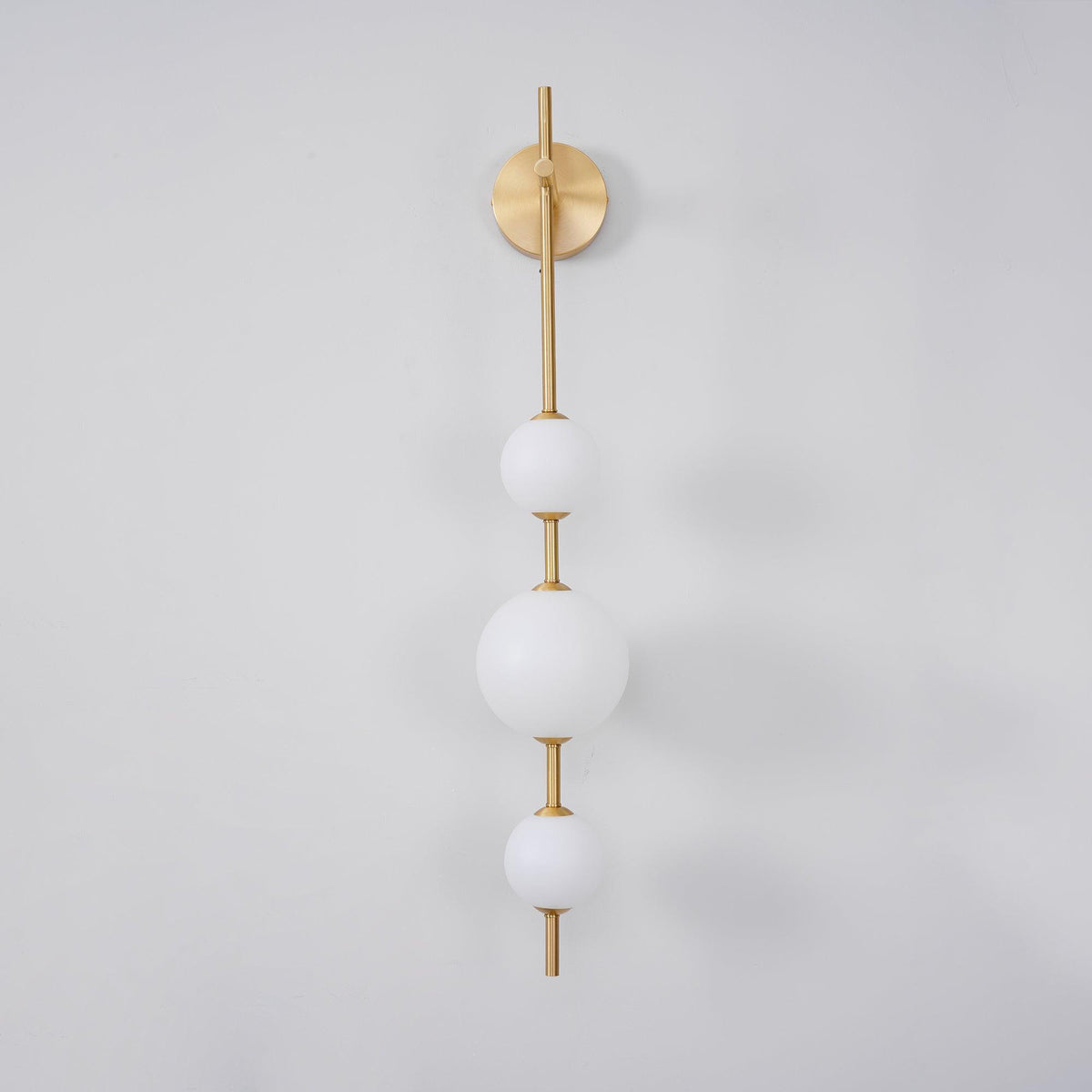 Renidol Vertical Globe Wall Lamp