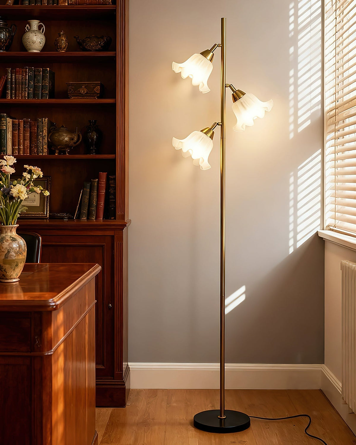 Calisielle Floor Lamp
