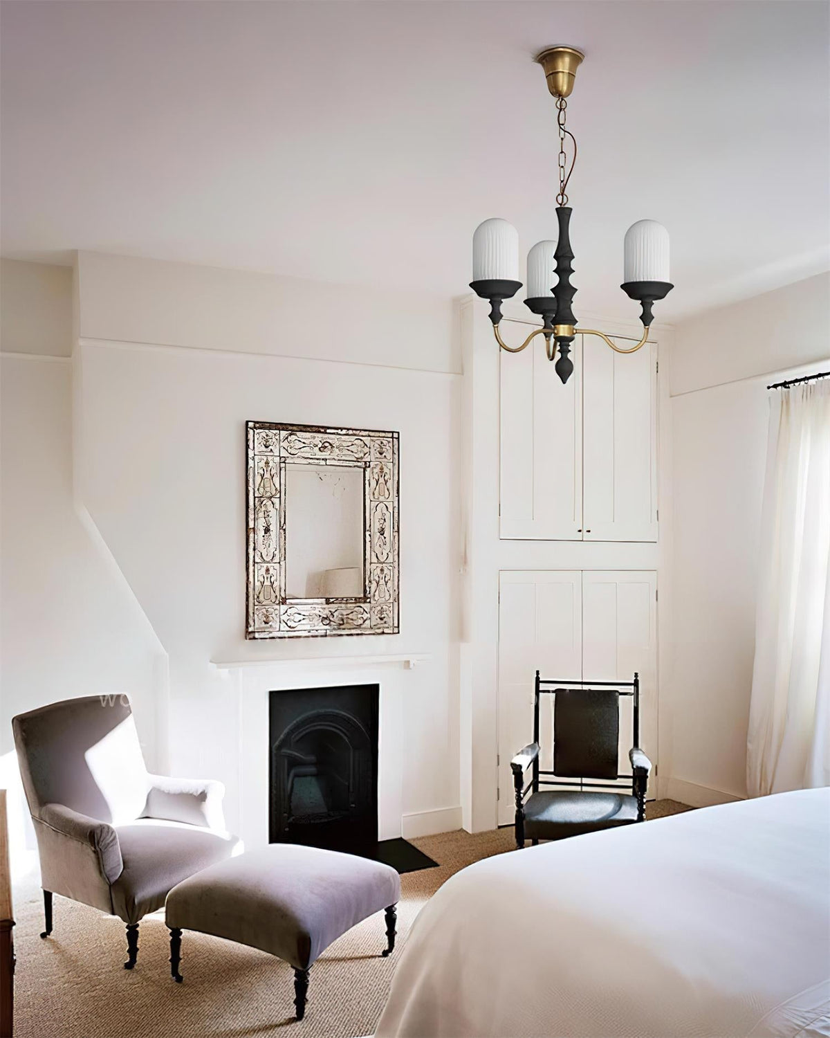 Renivora Chandelier
