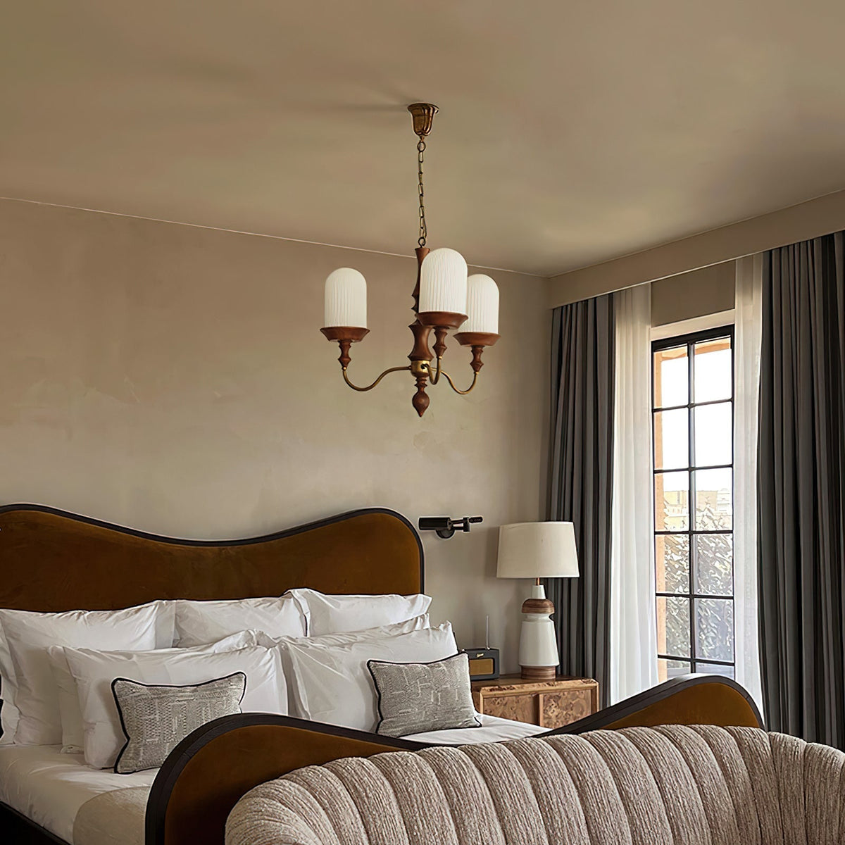 Renivora Chandelier