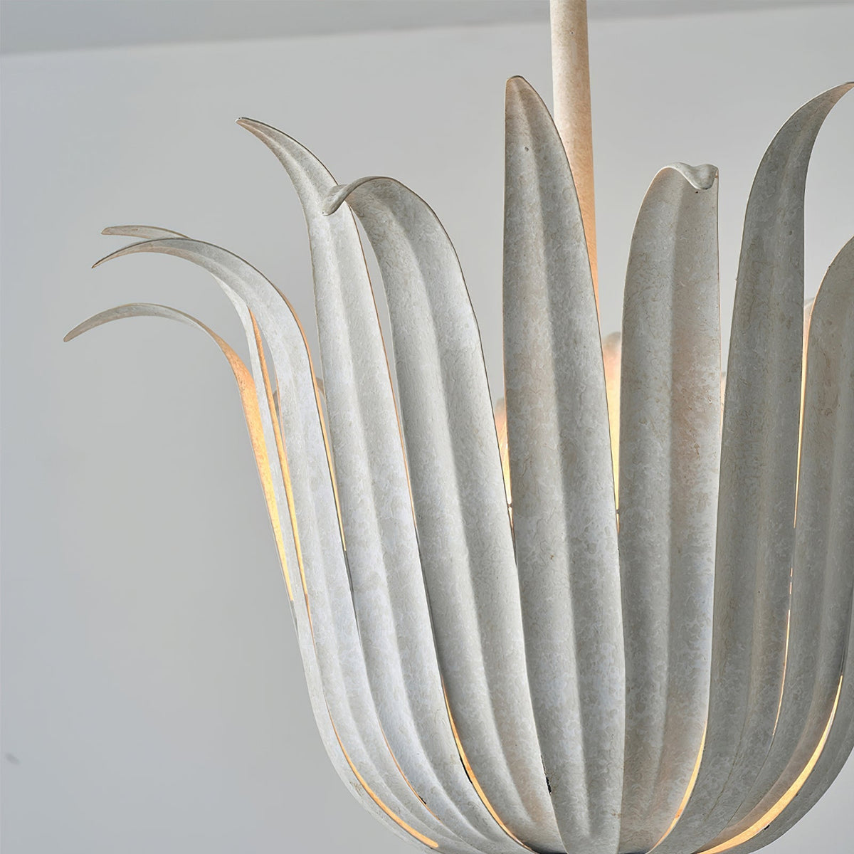 Selivaine Leaf Pendant Light