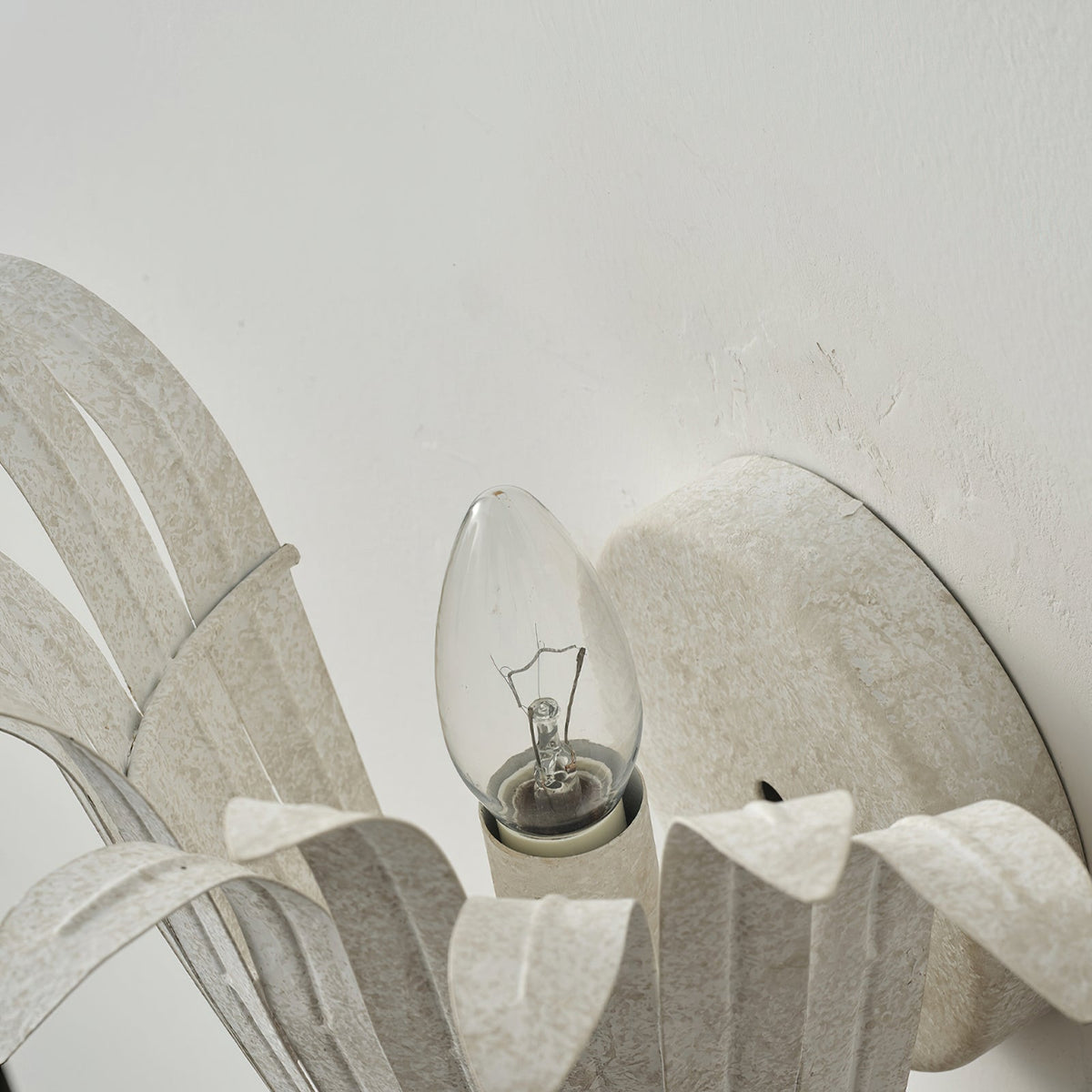 Isadora Wall Lamp