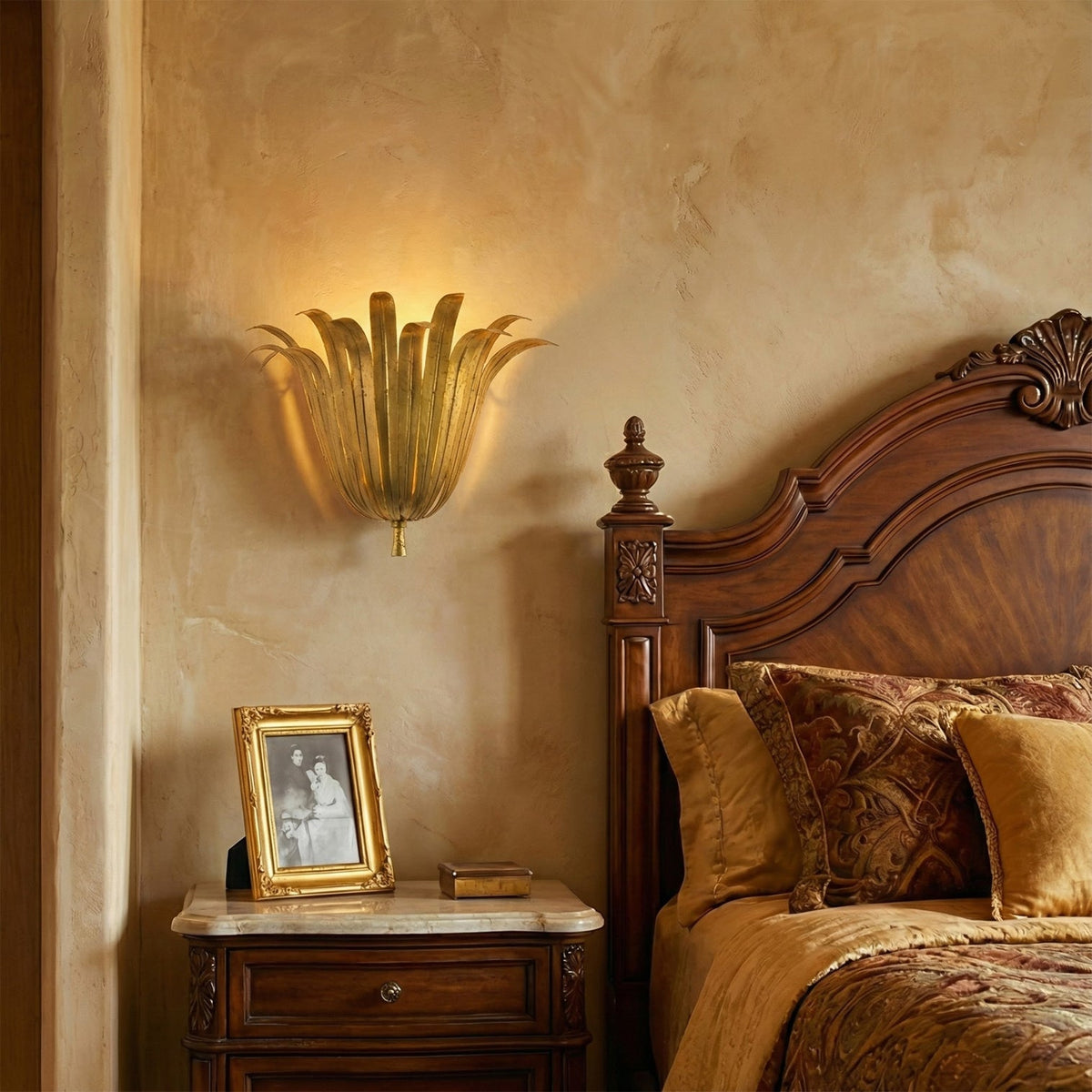 Isadora Wall Lamp
