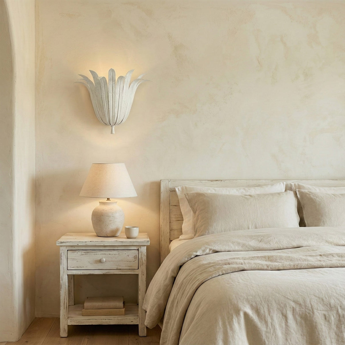 Isadora Wall Lamp